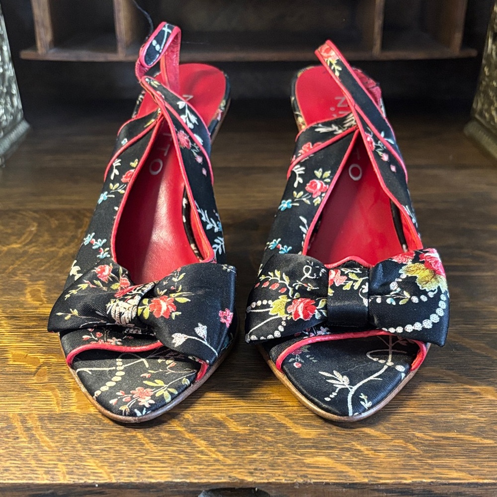 Floral Bow Slingback Heeled Sandals - Black/Red